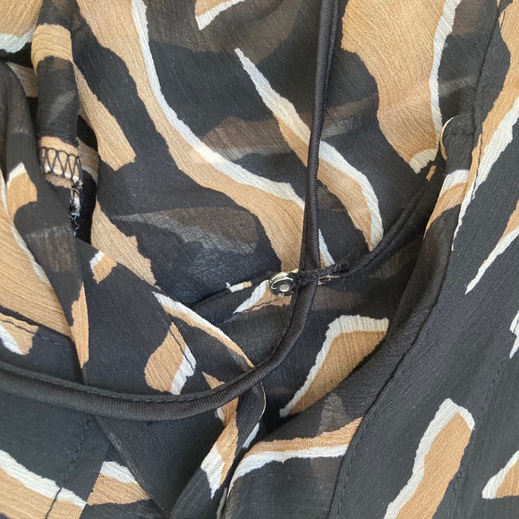 DKNY Women's Printed Button-Front Long-Sleeve Shirt - Picture 6 of 9